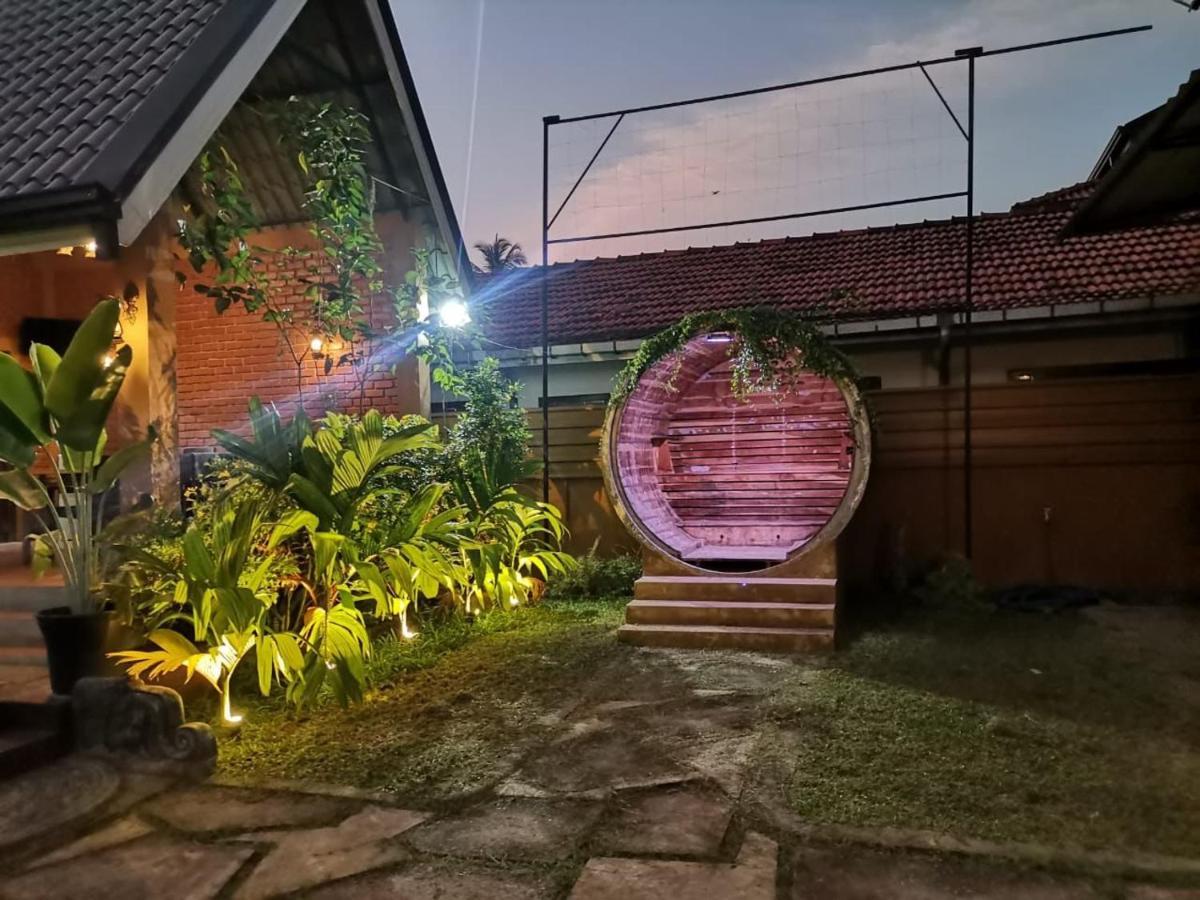 Hotel Millet'S Food Company And Cooking Center Negombo Esterno foto